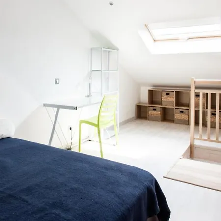 Superbe T1 Bis De 35 M2 - Stationnement Gratuit - Proche Gare Et Port - Droit