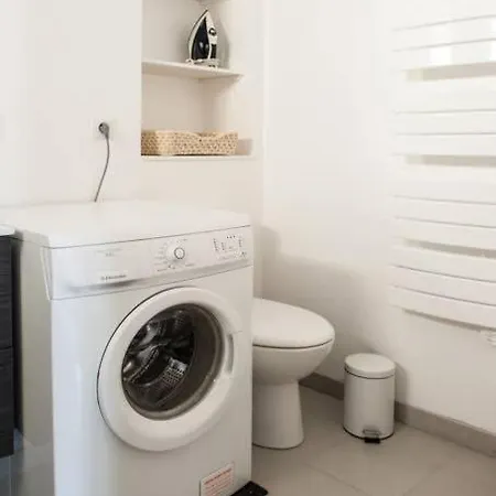 Superbe T1 Bis De 35 M2 - Stationnement Gratuit - Proche Gare Et Port - Droit Апартаменты *